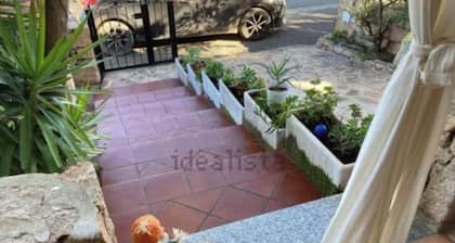 A few steps from the sea and the center of Budoni Beautiful detached villa