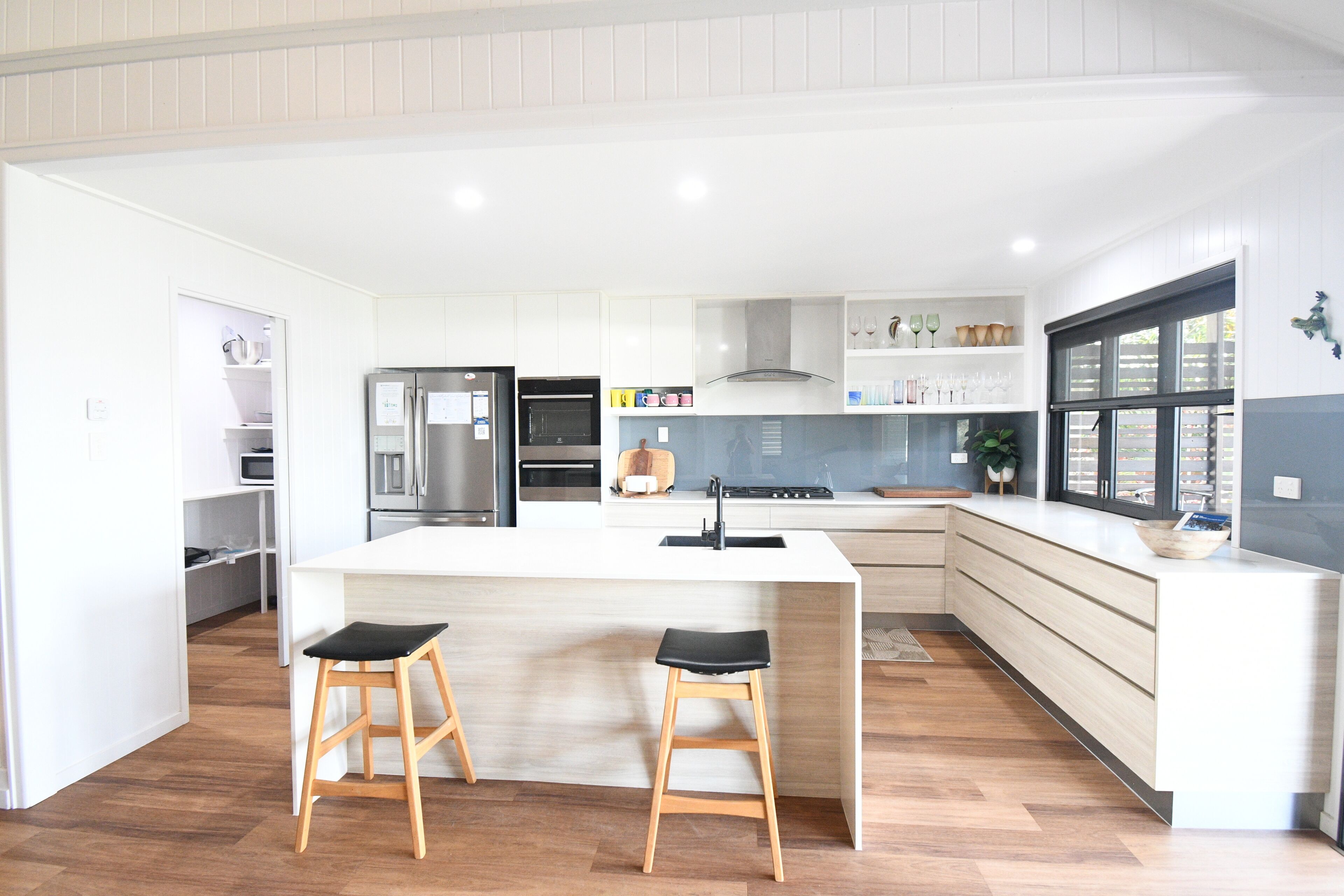 Køleskab, mikrobølgeovn, ovn, opvaskemaskine