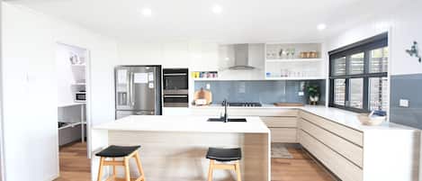 Fridge, microwave, oven, dishwasher