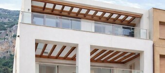 เซ็นทรัล ดอร์กาลี รูมส์  