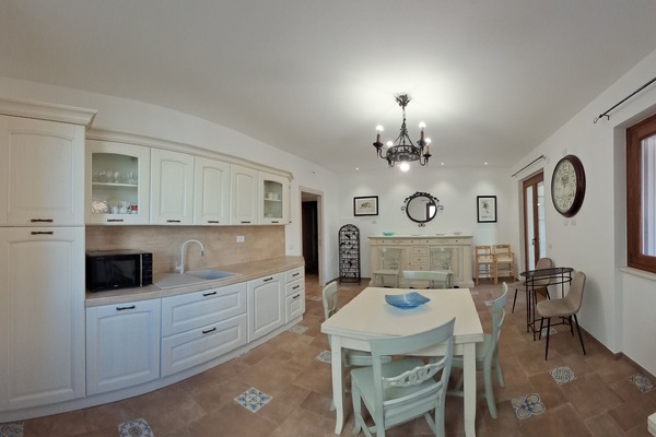 Smart TV de 30 pulgadas con canales digitales y piso con calefacción