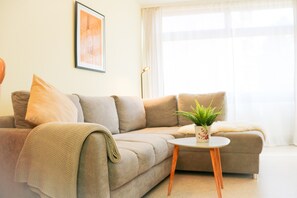 Télévision, table de tennis de table