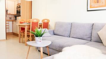 Télévision, table de tennis de table