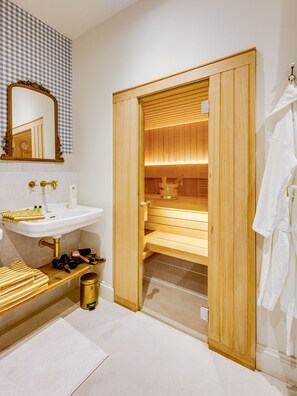 Habitació doble Deluxe, vistes al pati | Sauna