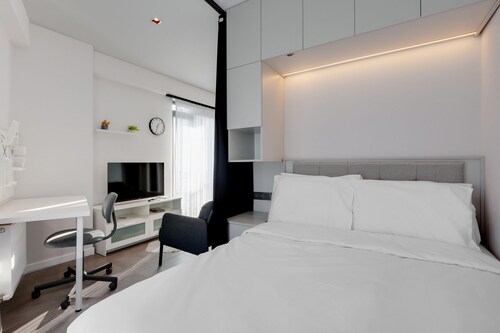 Newly Built & Earthquake-Resistant