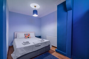 5 habitaciones, escritorio, tabla de planchar con plancha y wifi gratis 