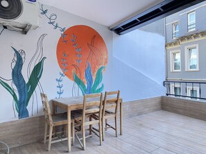 Outdoor dining - Designer 2BR Flat | Terrace + Istiklal Location (Istanbul)