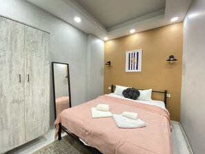 2 bedrooms, iron/ironing board, free WiFi, bed sheets - Modern Escape - 1BR Near Nightlife- Near Taksim (Istanbul)