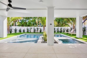 A heated pool - Bay Dreaming - Resort Style Living! (Bradenton  Beach)