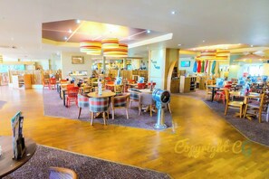 Dining - Willow Way 170 - Parkdean Camber Sands (Camber)