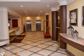 Interior - Apartamento a 70m da Praia de Pitangueiras/SP (Guarujá)