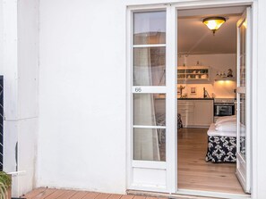 House | Pemandangan dari hartanah