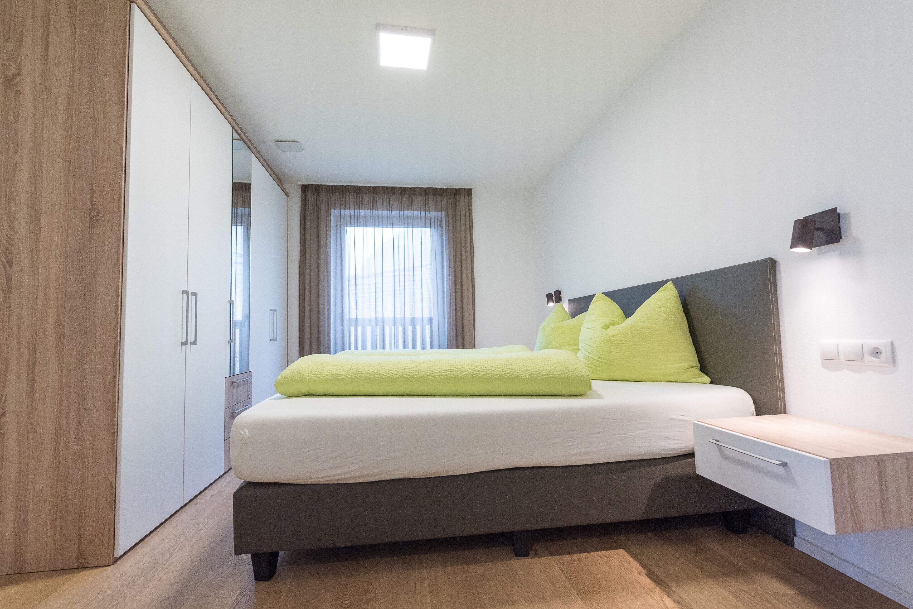 2 室のベッドルーム、WiFi、ベッドシーツ