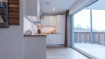 Réfrigérateur, four, plaque de cuisson, lave-vaisselle