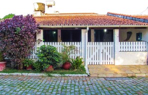 Exterior - Casa c churrasq e lazer perto do mar, Cabo Frio/RJ (Cabo Frio)