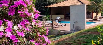 CASA CAPITÓLIO / ESCARPAS- Morada da Onça e Piscin