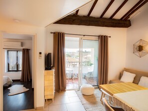 Living area - Le Panorama Médiévale - View of Carcassonne (Carcassonne)