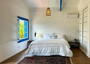 4 habitaciones, tabla de planchar con plancha y wifi gratis 