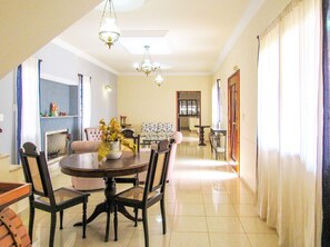 Interior - Casa de campo c piscina e lazer em Mairiporã (Mairiporã)