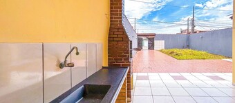 Casa c churrasqueira próx à Praia Jardim Real/SP