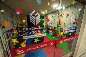 Children’s area - Asa Sul apt: home office, parking, pet friendly (Brasilia)