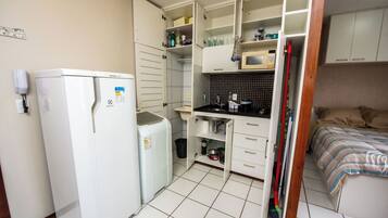 1 bedroom, WiFi (free), bed sheets