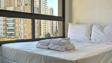 Ferros/tábuas de passar roupa, Wi-Fi de cortesia, roupa de cama