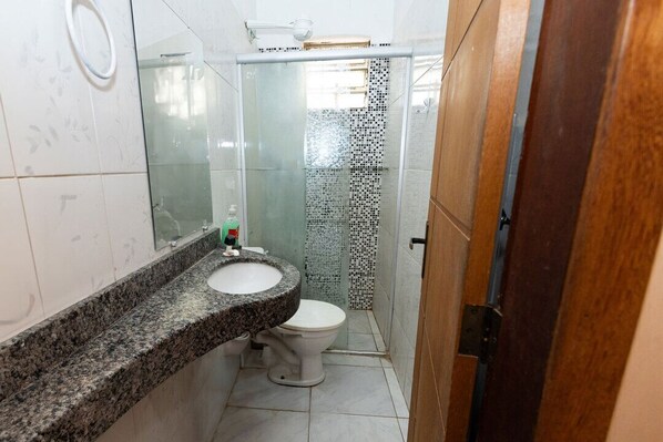 Shower, towels