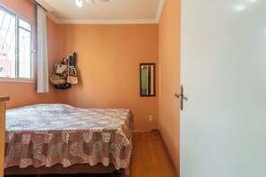 Room - Apt with Great Location, Wi-Fi and Garage (Belo Horizonte)