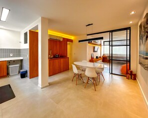Dining - Great Apt 350m from Copacabana Beach/RJ (Rio de Janeiro)