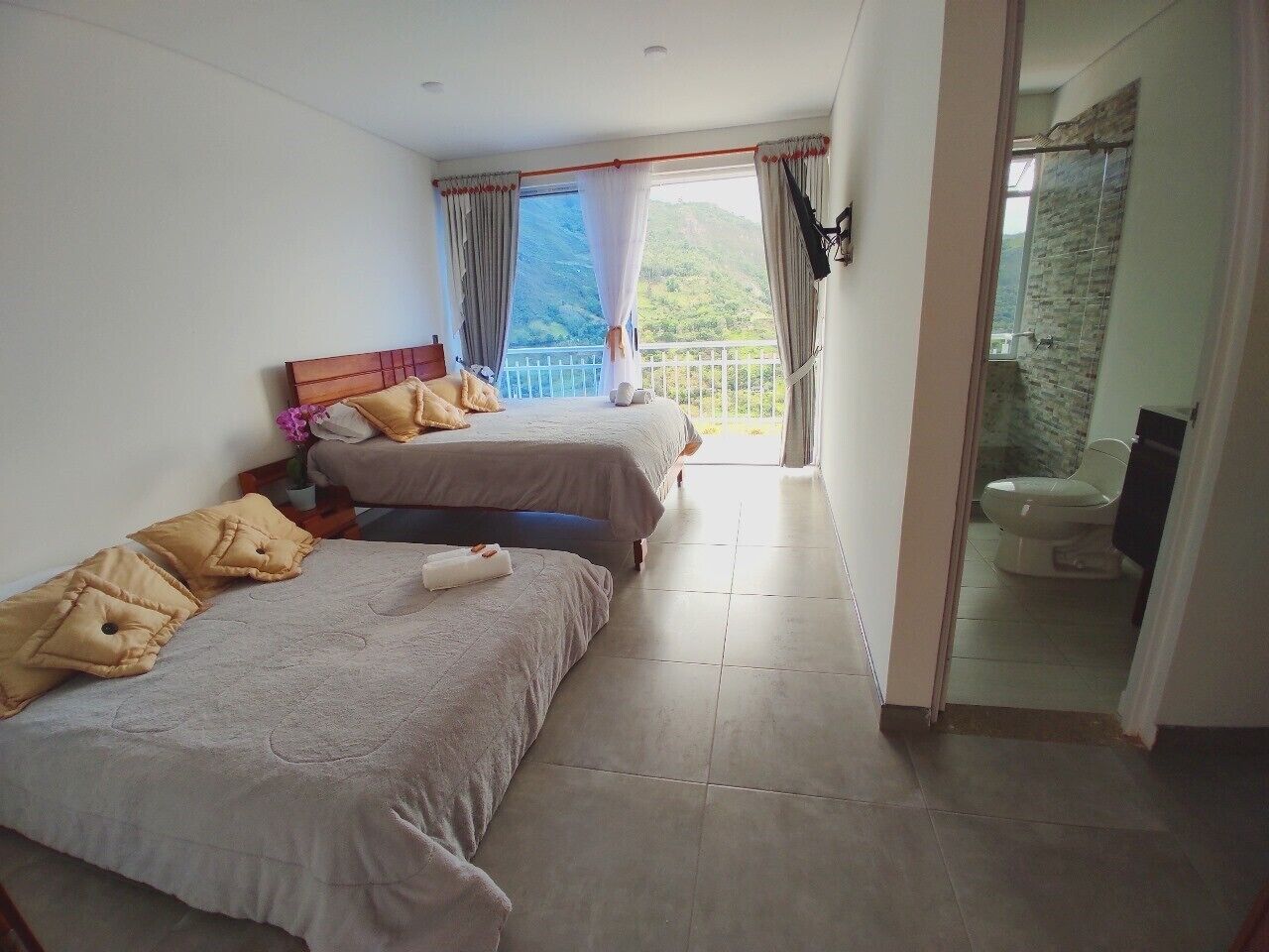 Family Studio Suite, Balcony, Mountain View | Laptop workspace, free WiFi