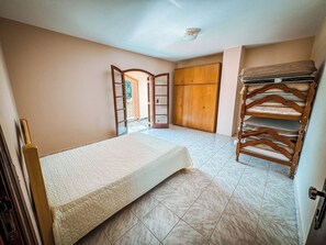 3 quartos, ferros/tábuas de passar roupa, Wi-Fi de cortesia