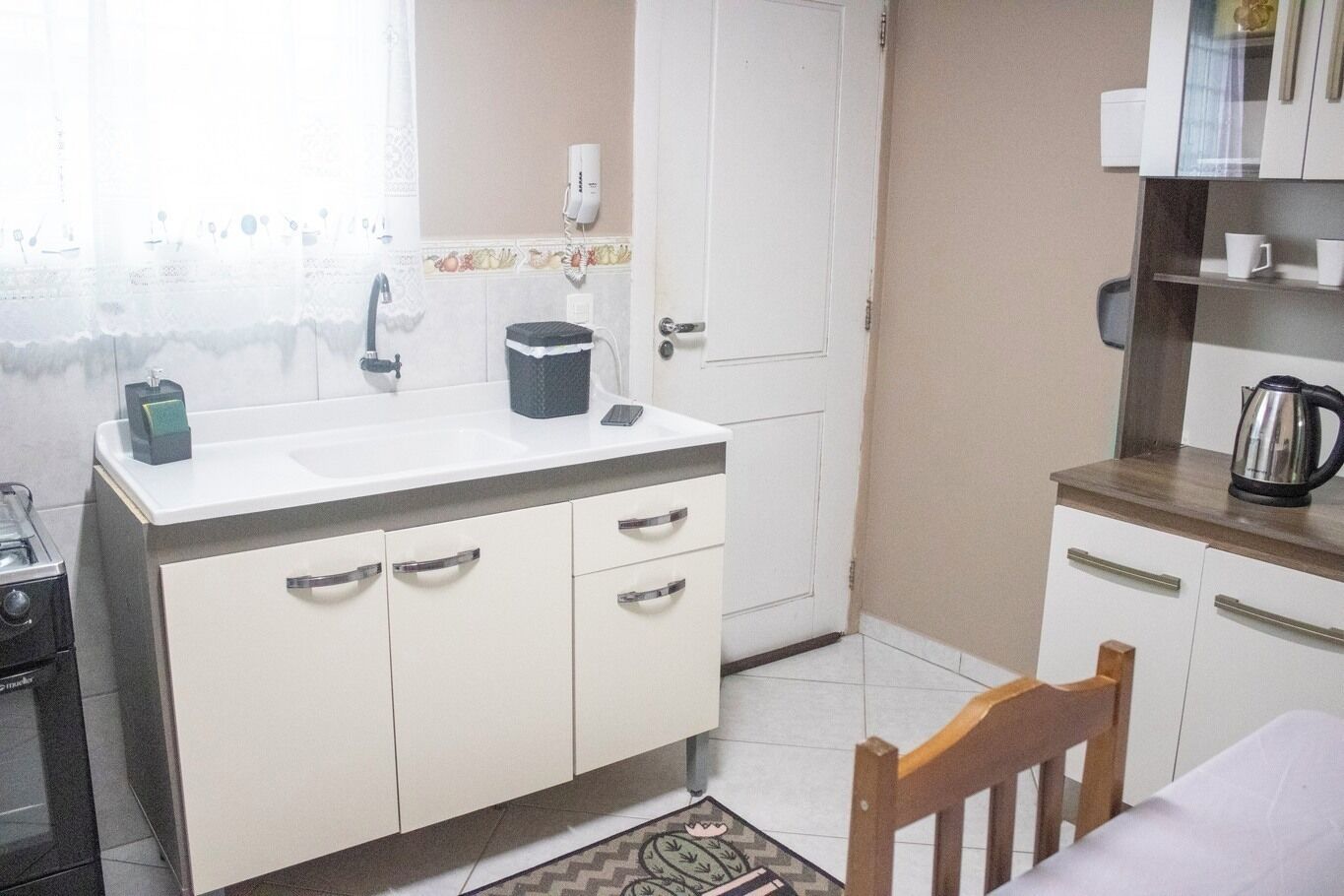 Fridge, microwave, stovetop, electric kettle