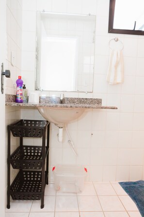 Shower - Apto a 190m do mar da Praia do Morro -Guarapari/ES (Guarapari)