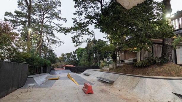 Property grounds - Blaze's SkateHouse: Eco-spa e Refúgio- Atibaia, SP (Atibaia)