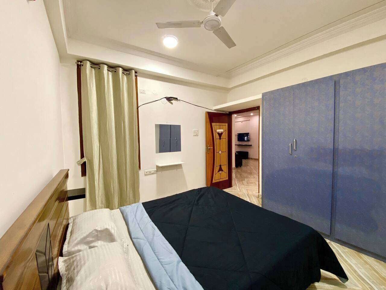 3 bedrooms, desk, iron/ironing board, free WiFi