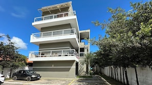Exterior - Apartamento aconchegante c Wi-Fi na Praia do Sapê (Ubatuba)