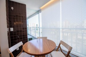 Dining - Apartamento Com Churrasqueira e Wi-Fi no Aldeota (Fortaleza)