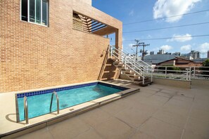 Pool - Apartamento Com Churrasqueira e Wi-Fi no Aldeota (Fortaleza)