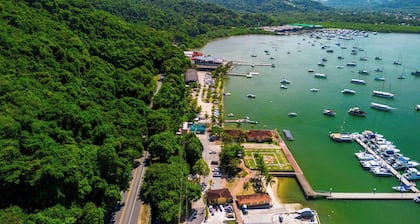 Chalé com WiFi, próximo do centro e da praia