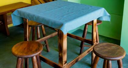 Casa p/ 25 com piscina e churrasqueira em Confins