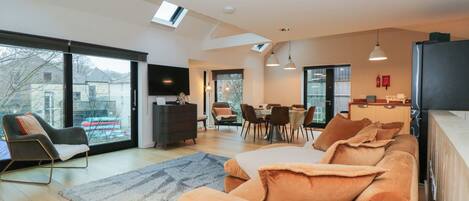 บริเวณนั่งเล่น