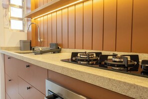 Fridge, microwave, oven, stovetop - Apto com Wi-Fi frente mar - Conforto e Praticidade (Santos)