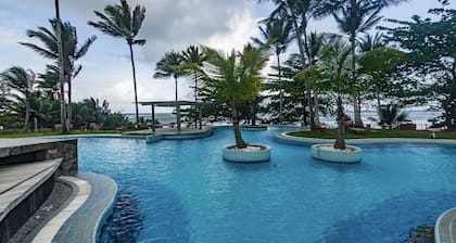 Casa c piscina em condomínio na Praia do Espelho