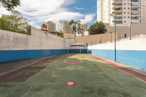 Sports court - Apto c boa localização prox. centro, pet friendly (Jundiaí)