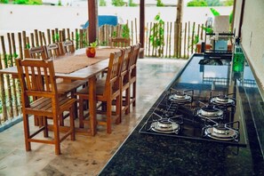Outdoor dining