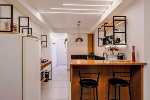 Interior - Studio completo c/ Wi-Fi e varanda no Centro (Rio de Janeiro)