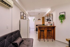 Living area - Studio completo c/ Wi-Fi e varanda no Centro (Rio de Janeiro)