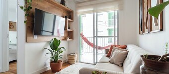 Apartamento pet friendly com rede, Wi-fi e garagem