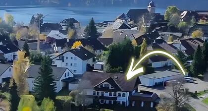 House of Happiness - Gesamtes Gästehaus, 13 Zimmer mit eigenem Bad & vieles mehr